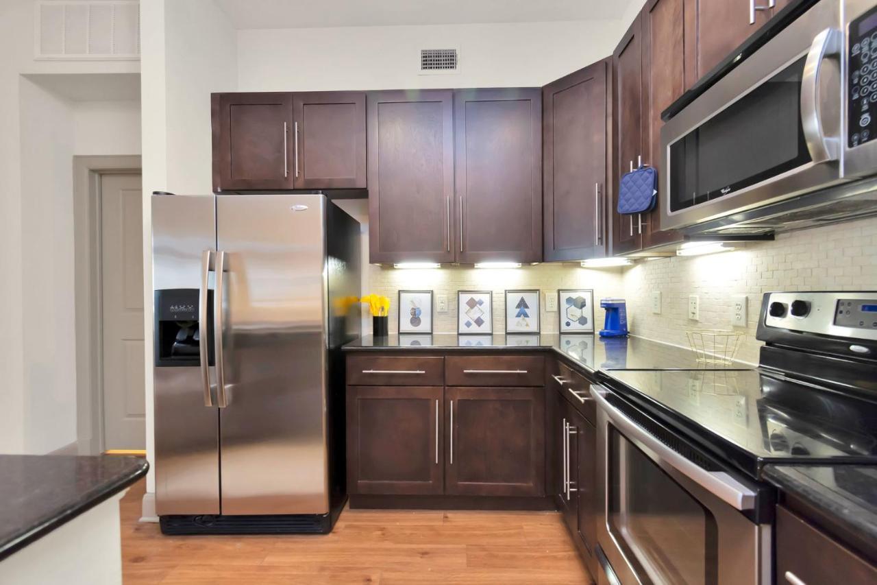 Welcome To The Suite Spot Luxury 1Bedroom Mid-Rise In Suger Land Houston Eksteriør billede