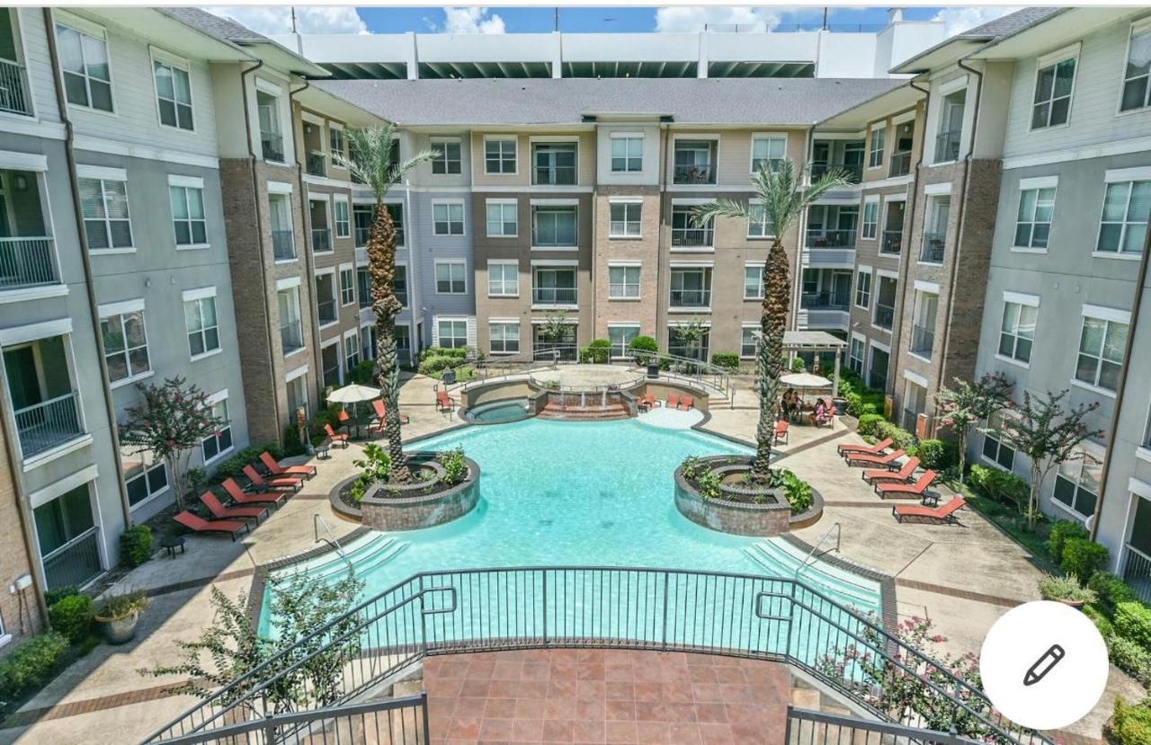 Welcome To The Suite Spot Luxury 1Bedroom Mid-Rise In Suger Land Houston Eksteriør billede